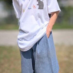 猫と小人の出会いTシャツ
